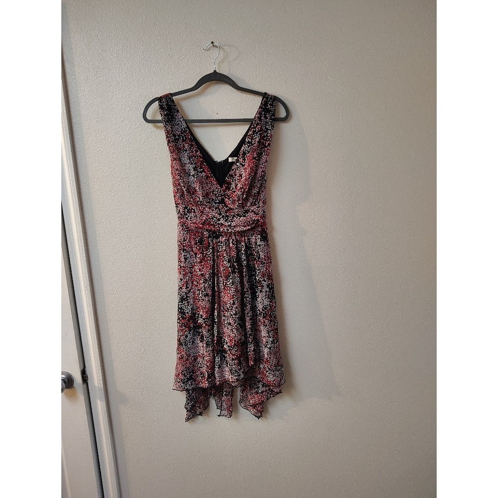 Corey P Red Black Abstract Confetti Print‎ Handkerchief Hem V-Neck Dress Size 12